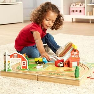 Melissa & Doug 17-Piece Take Along Farm Farmhouse Playset